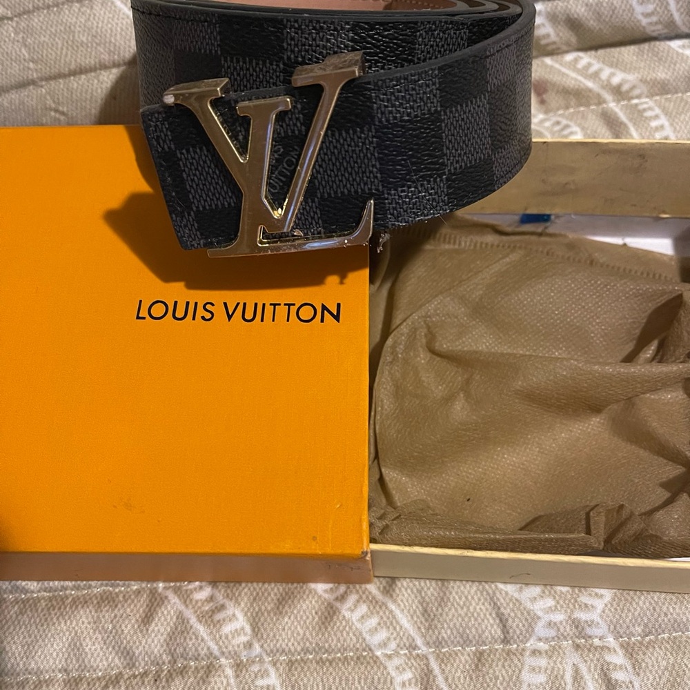 Louis Vuitton Checkered Leather Belt in box